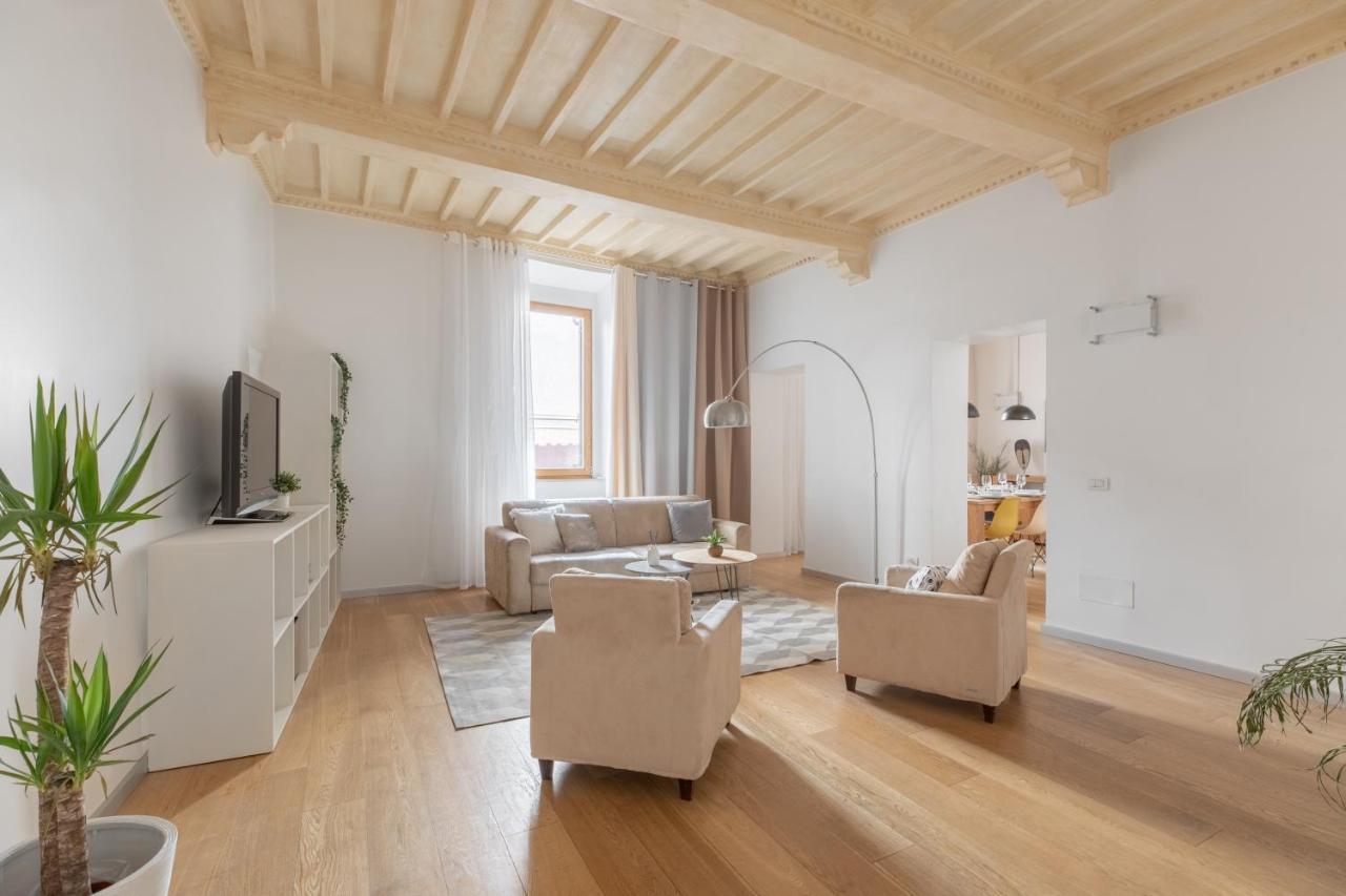 Iflat Navona White And Stylish * Rom